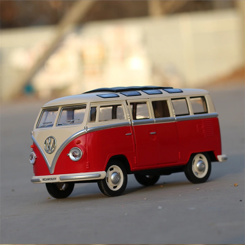 Volkswagens-金属製のおもちゃのバス,コレクション,車のモデル,サウンドライト,誕生日プレゼント,1:24