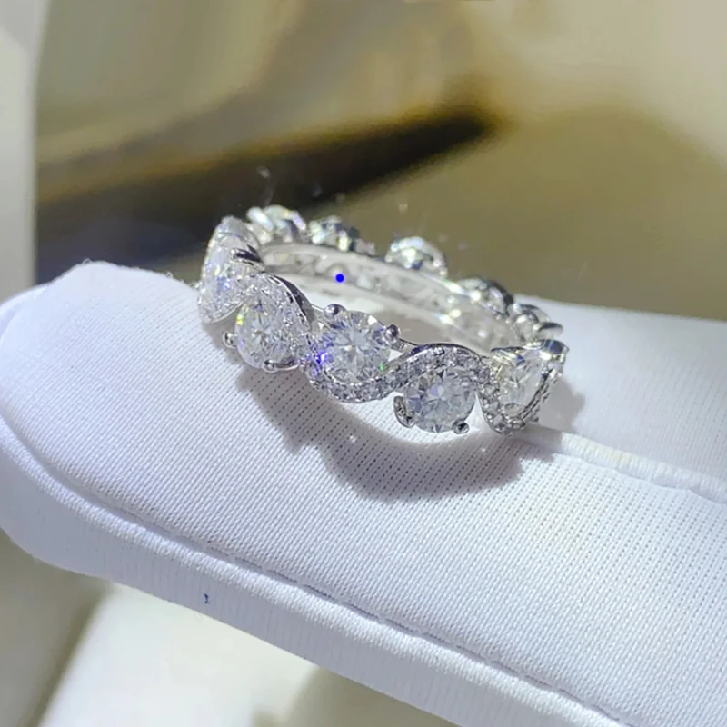 

4mm D Color Moissanite Rings for Women Men 100% S925 Sterling Silver Plated 18K Lab Diamond Row Rings Fine Jewelry GRA