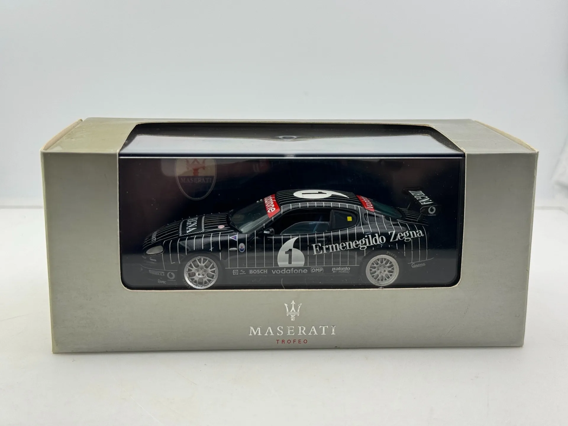 

Литая под давлением модель автомобиля из сплава Maserati в масштабе 1/43, Коллекционная игрушка, подарок, сувенир, украшение для дисплея