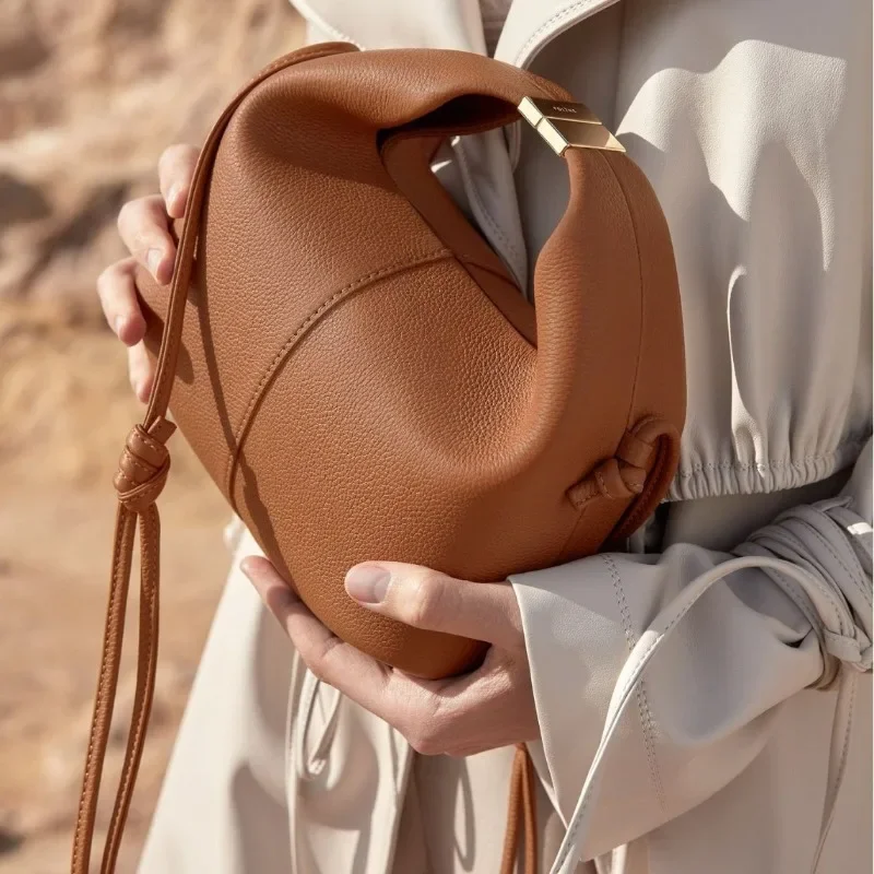 

High End Bento Bag Y2K Niche Leather New Commuting Tote Bag, Single Shoulder Crossbody Dual-use Design