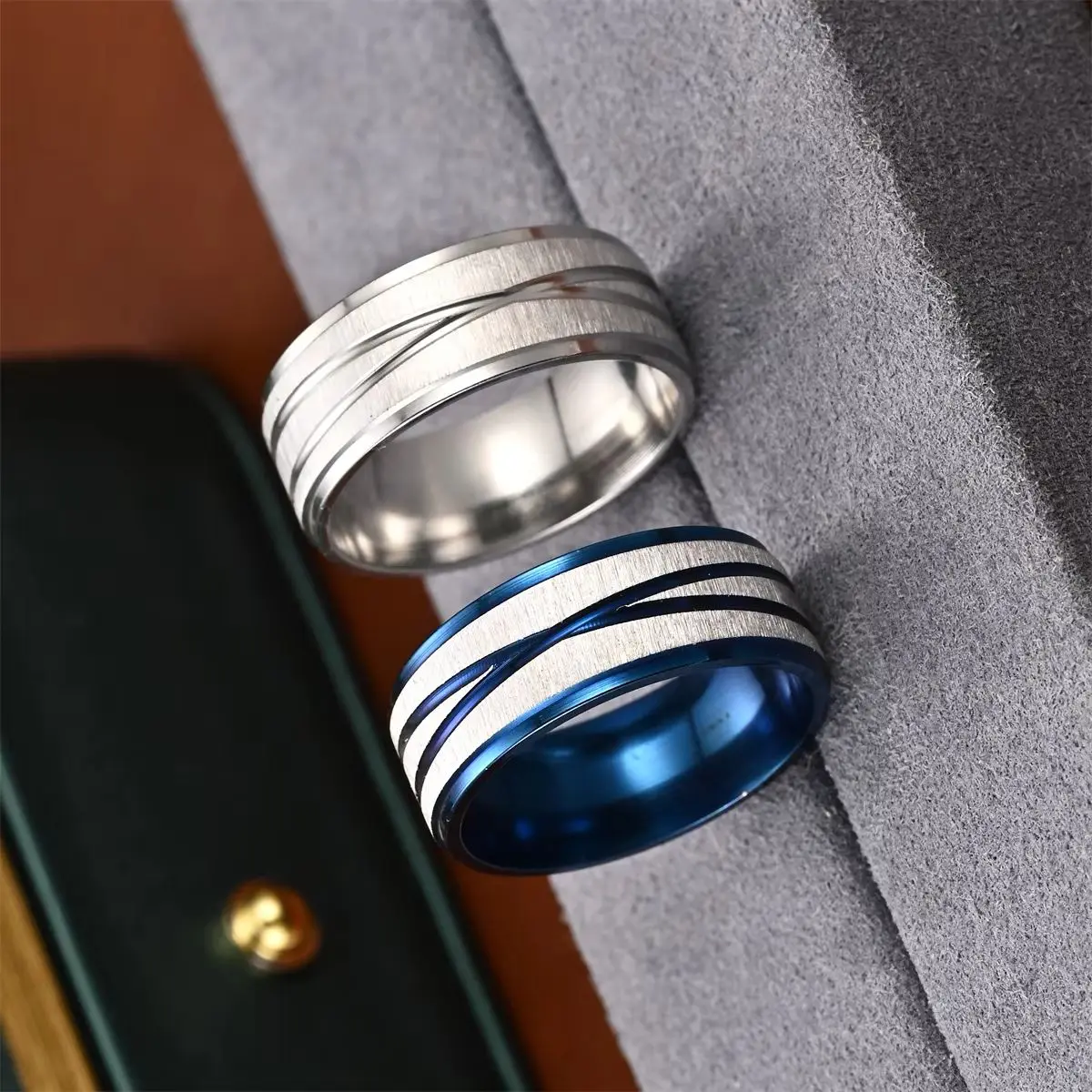 

New Stainless Steel Couple Rings for Women And Men Cool Design Valentine's Day Gift - Sizes 6-13