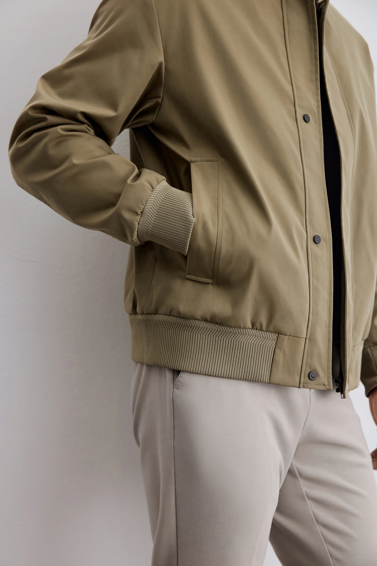 Herren Minimalistische Reversjacke Einreihige Lässige Locker Sitzende Bomberjacke Einfarbige Leichte Oberbekleidung – Detail 7