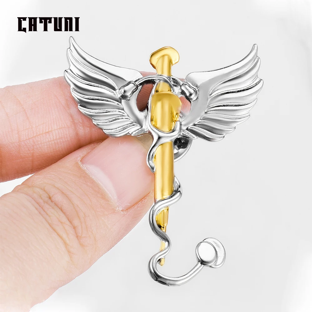 카투니 의료 청진기 주사기 브로치, 의사 간호사 날개 핀 랜야드 옷깃 가방 배지, 보석 액세서리 선물