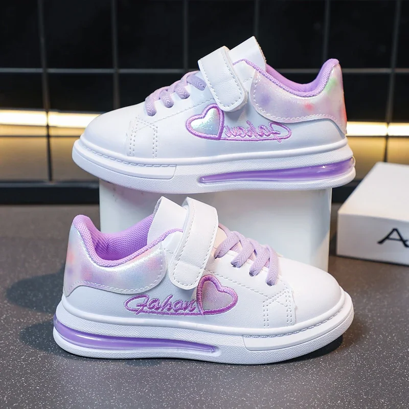 Kids Fashion Girls Casual Sport Shoes Simple Non-slip Love Embroidery White Skate Shoes Soft Breathable Children Sneakers Soft