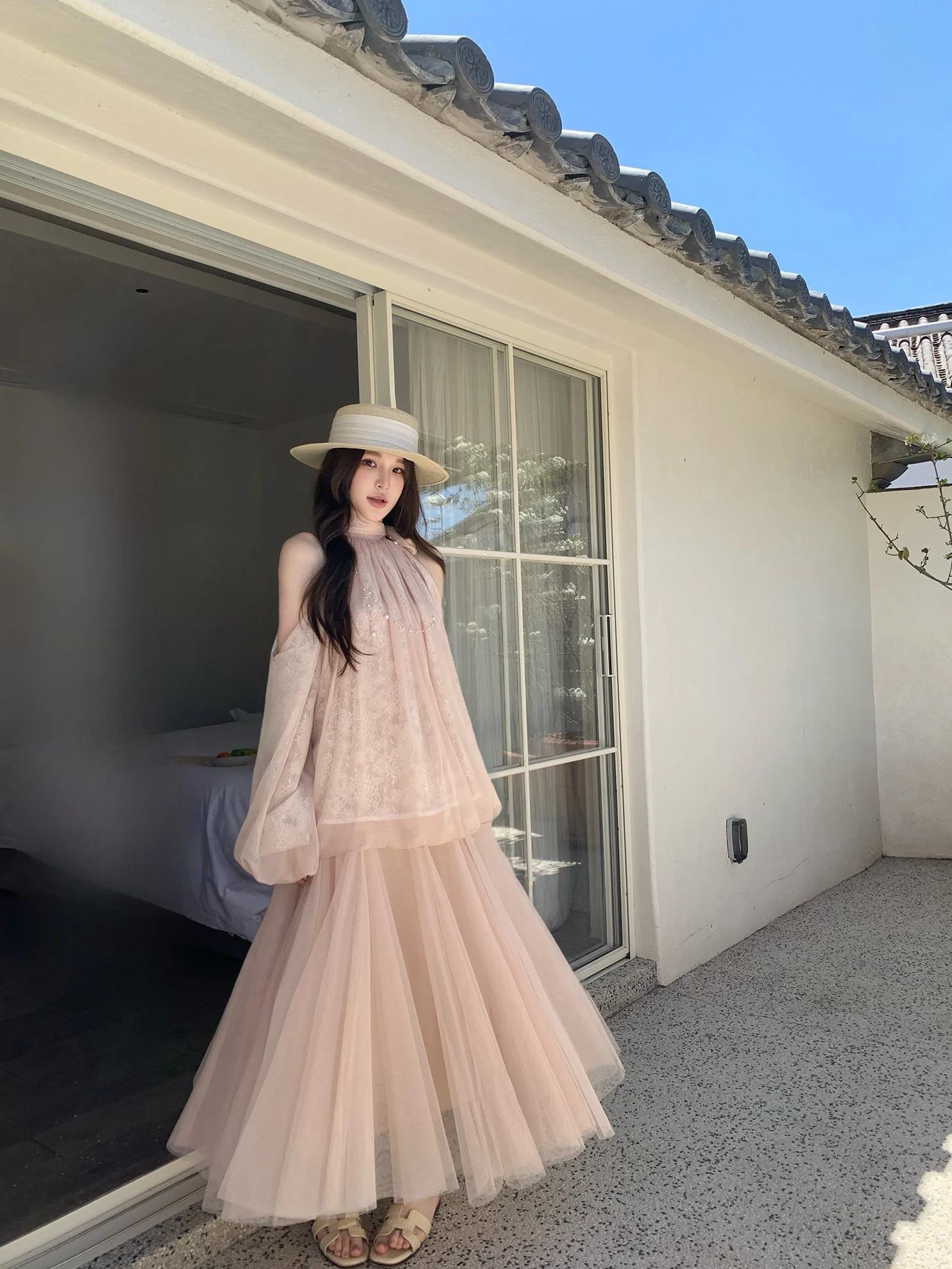 

Elegant French Style Half Skirt with Big Hemline And Soft Pink Ogees Gauze Puffy Skirt High Waist A-Line Polyester Fiber