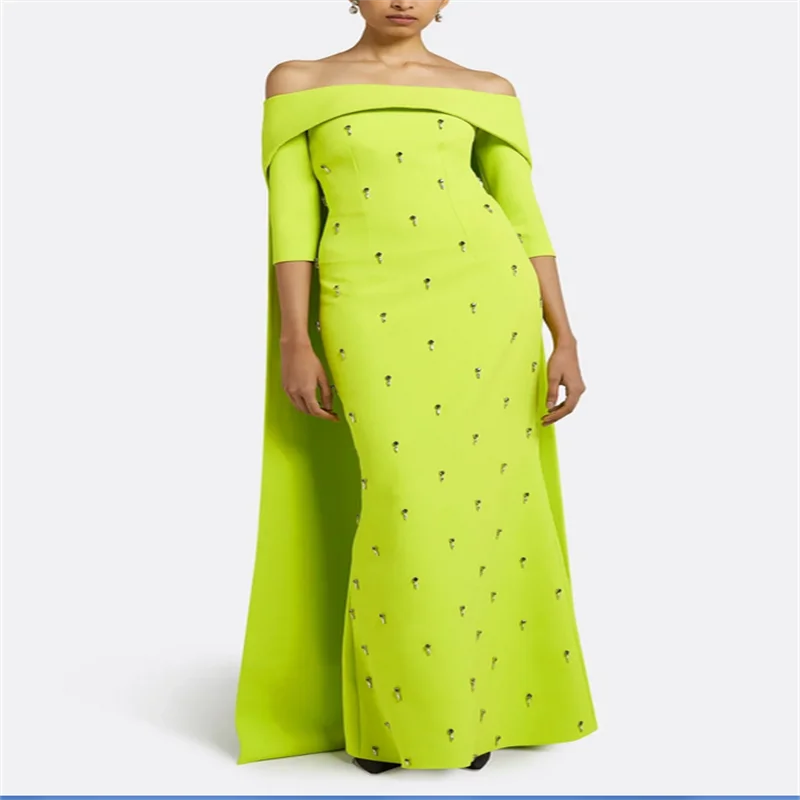 ชุดราตรีหรูหราสีเขียวแบบดูไบสำหรับชาวมุสลิม แบบเปิดไหล่ ยาว สง่างาม เหมาะสำหรับงานปาร์ตี้ ชารอน ซัยด์ บูติก