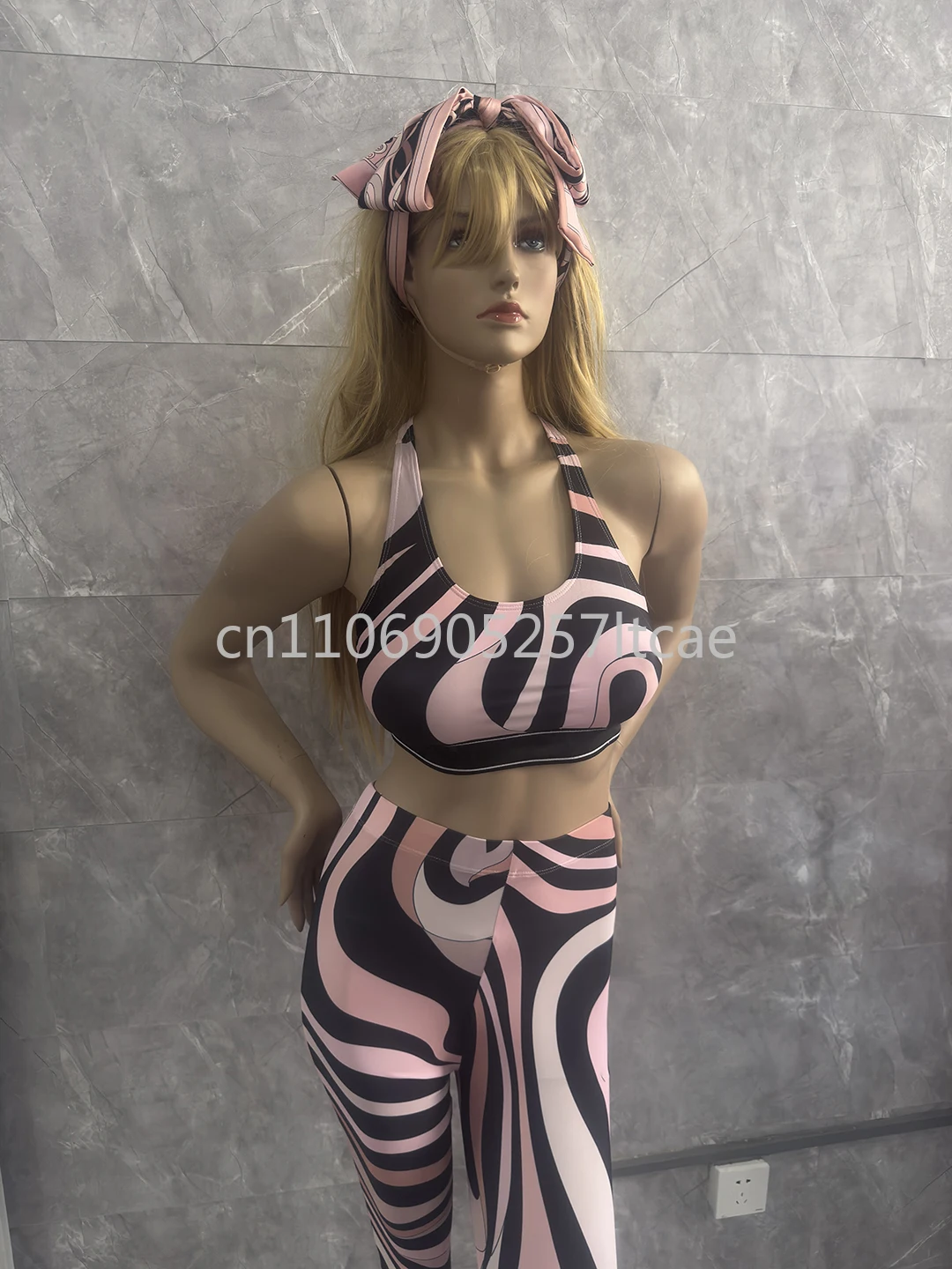 

Luxury Headband Yoga Sets Letter Signature Logo Body Suits Sexy Swimsuits Sports Sets