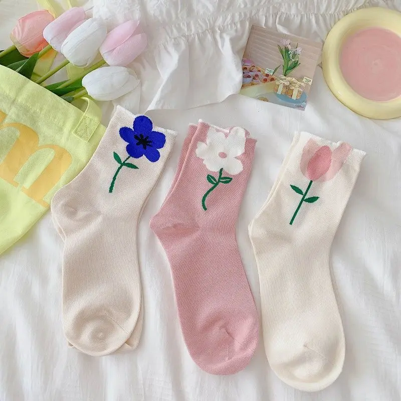 5 PairsWomen's Middle Tube Socks Harajuku Retro Floral Vintage Novelty Elegant Ethnic Kawaii Cute Casual Breathable Ladies Girls