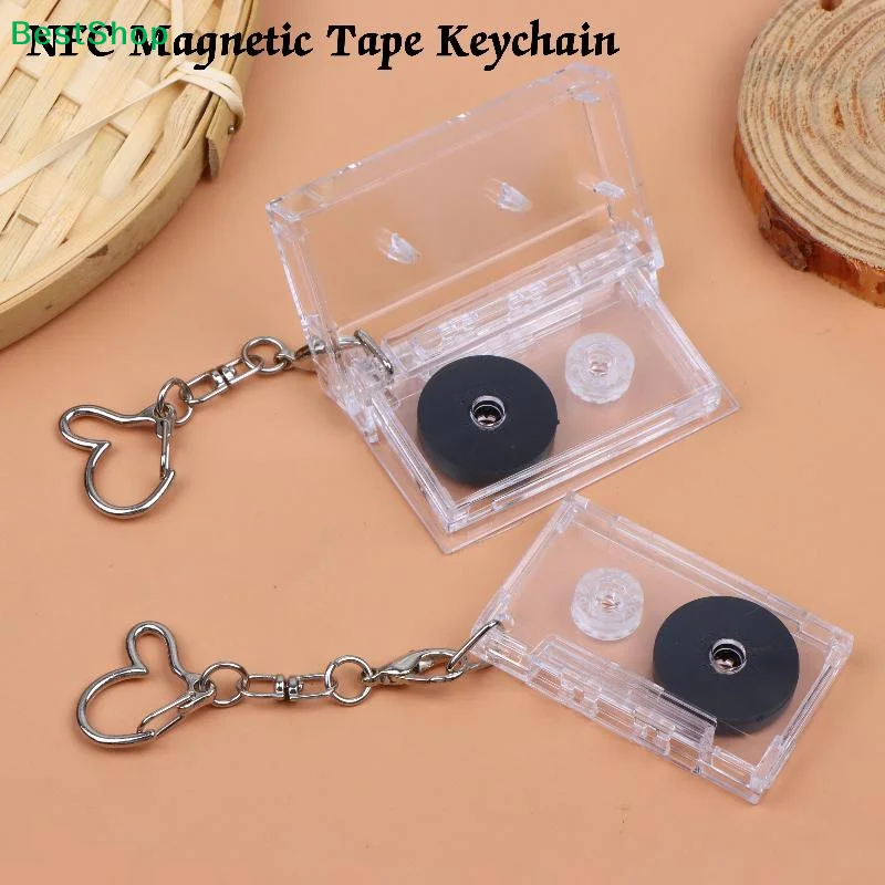 〔Q〕Mini Blank With Magnetic Tape Clear Storage Box Keychain Acrylic Retro Pendant DIY Peripheral Commemorate Key Holder Gifts