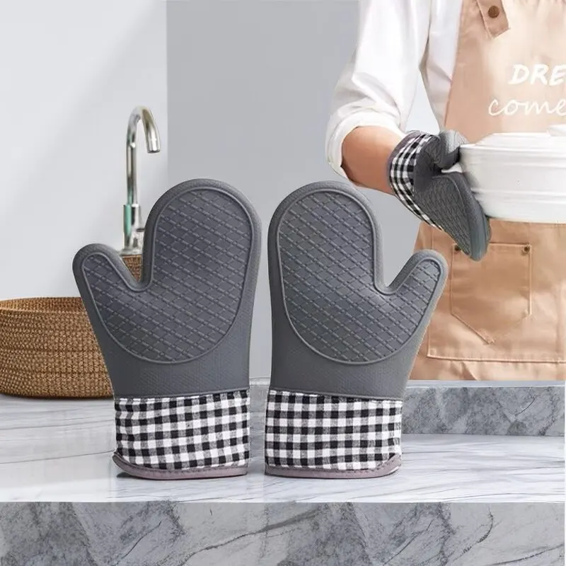 

Silicone Insulated Glove Anti Slip Lengthened Thickened High-Temperature Resistant Kitchen Anti Scalding Device