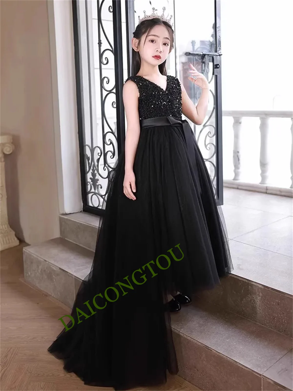 Vestidos negros personalizados con cuello en V para niña, vestidos de flores con lentejuelas de tul para niños, vestidos de fiesta de graduación y cumpleaños para boda