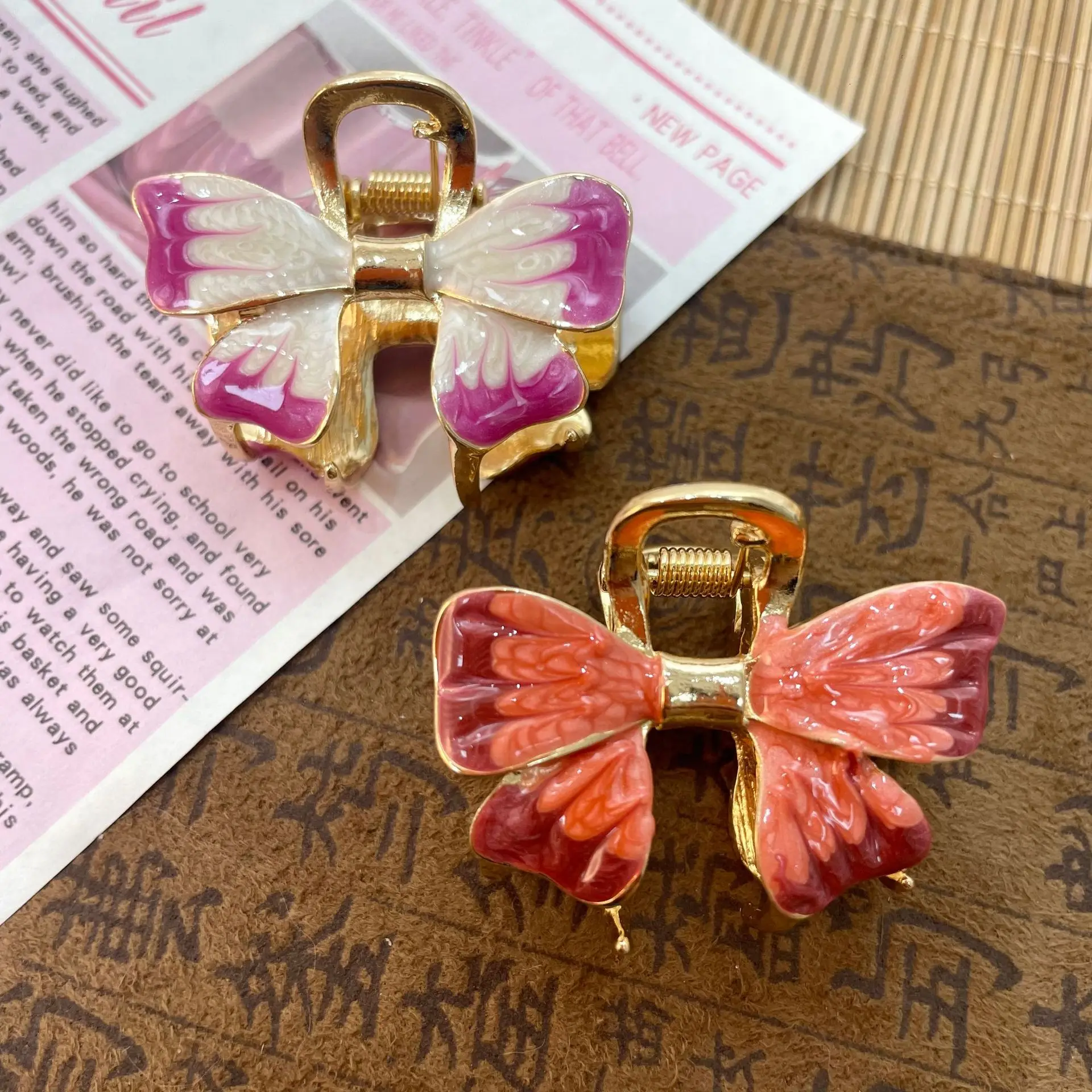 

DS NEW Dripping Oil Bow Hair Claw Alloy Claw Clips Korean Style Trendy Hair Clips for Women Girls INS Hair Accessories