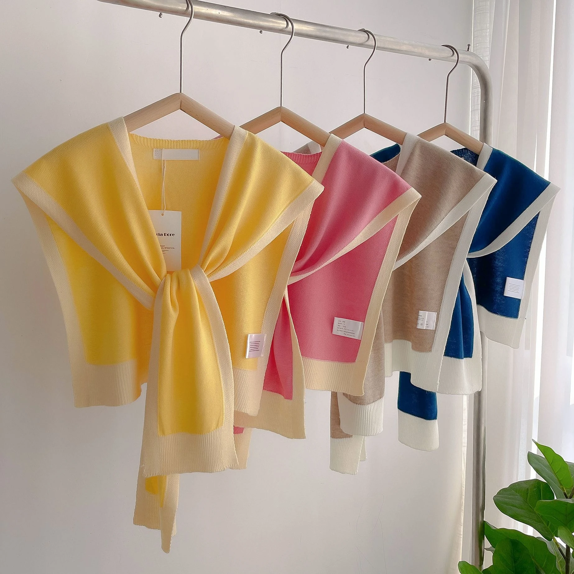 

2 Pieces of Women's Wool Knitted Shawl Fashionable Casual Comfortable Soft Triangular Scarf Solid Color Scarf Outdoor Warm