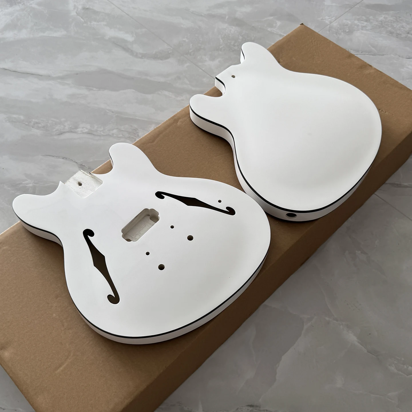 High quality Starcaster jazz electric guitar body,bright white color guitar body,black edge,in stock