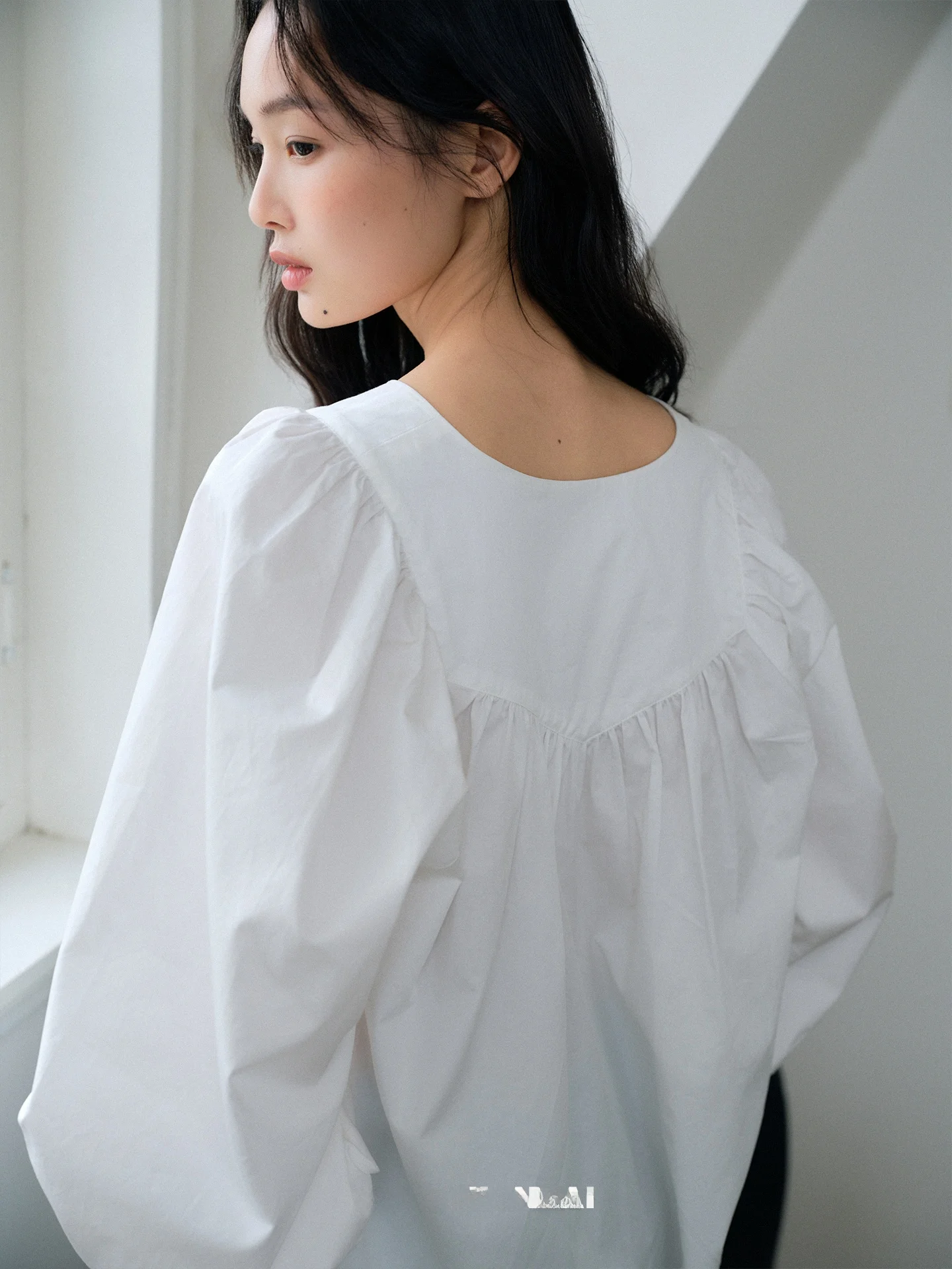 

Nianbai Long Sleeve V Neck Lantern Sleeve Loose Fit 100% Long Staple Cotton Comfortable Breathable Women's Casual Shirt