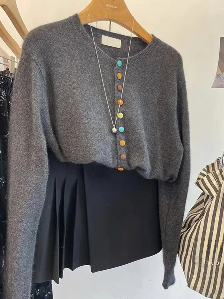 

Loose Long Sve Knitted Wool Sweater Button Design Comfortable Casual Cardigan Outerwear Faionable Lazy Sle Women's Kni...