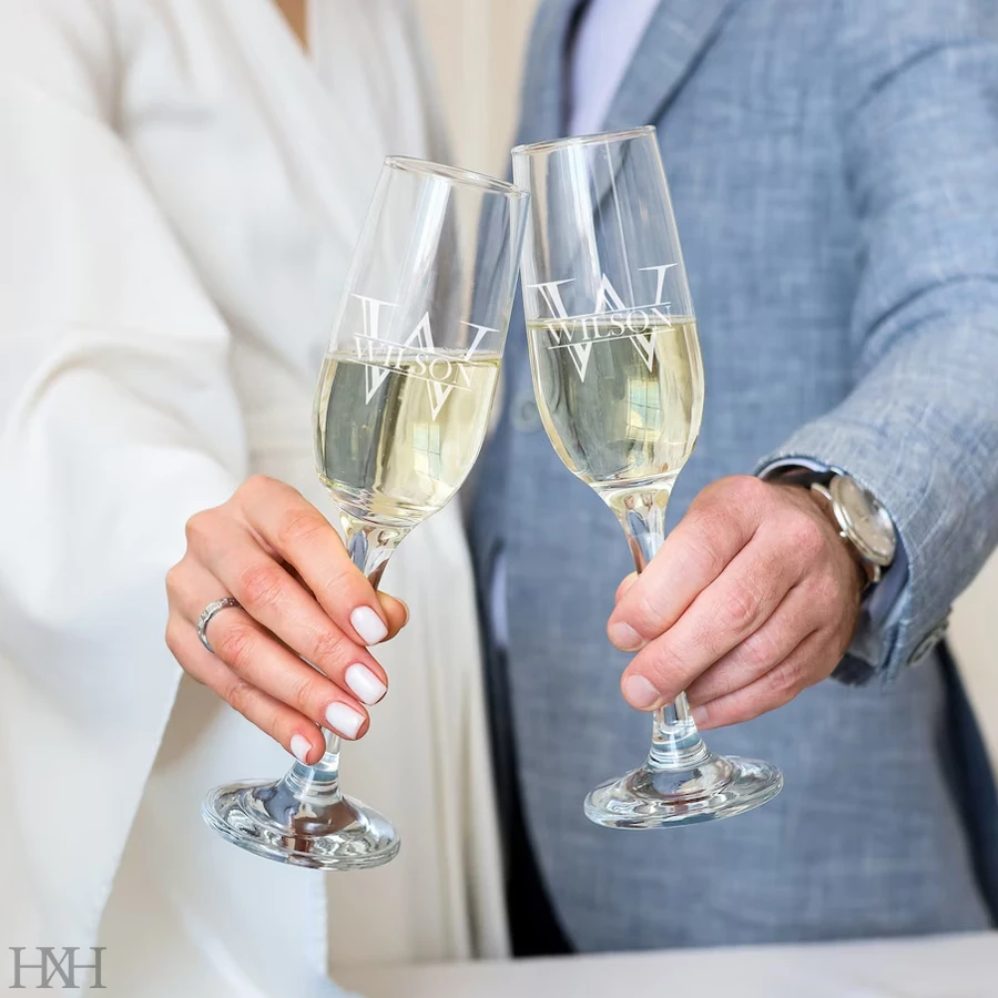 2pcs Personalized Wedding Glasses Champagne Flute Laser Engraving Custom Wedding Glasses Bride and Groom Champagne Glasses