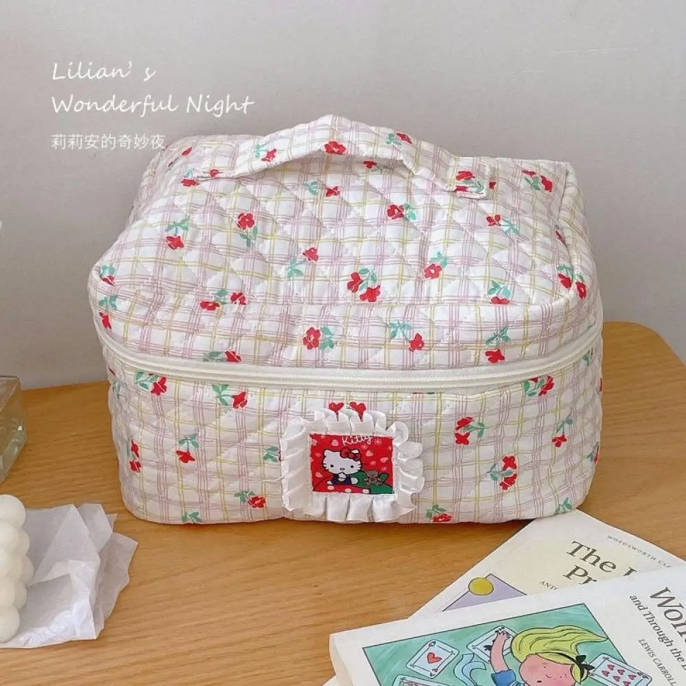 Sanrioed Hello Kitty Cosmetic Bag Kawaii Anime Kt Melody Wash Bag Storage pochette Girl Student Portable Travel High Capacity