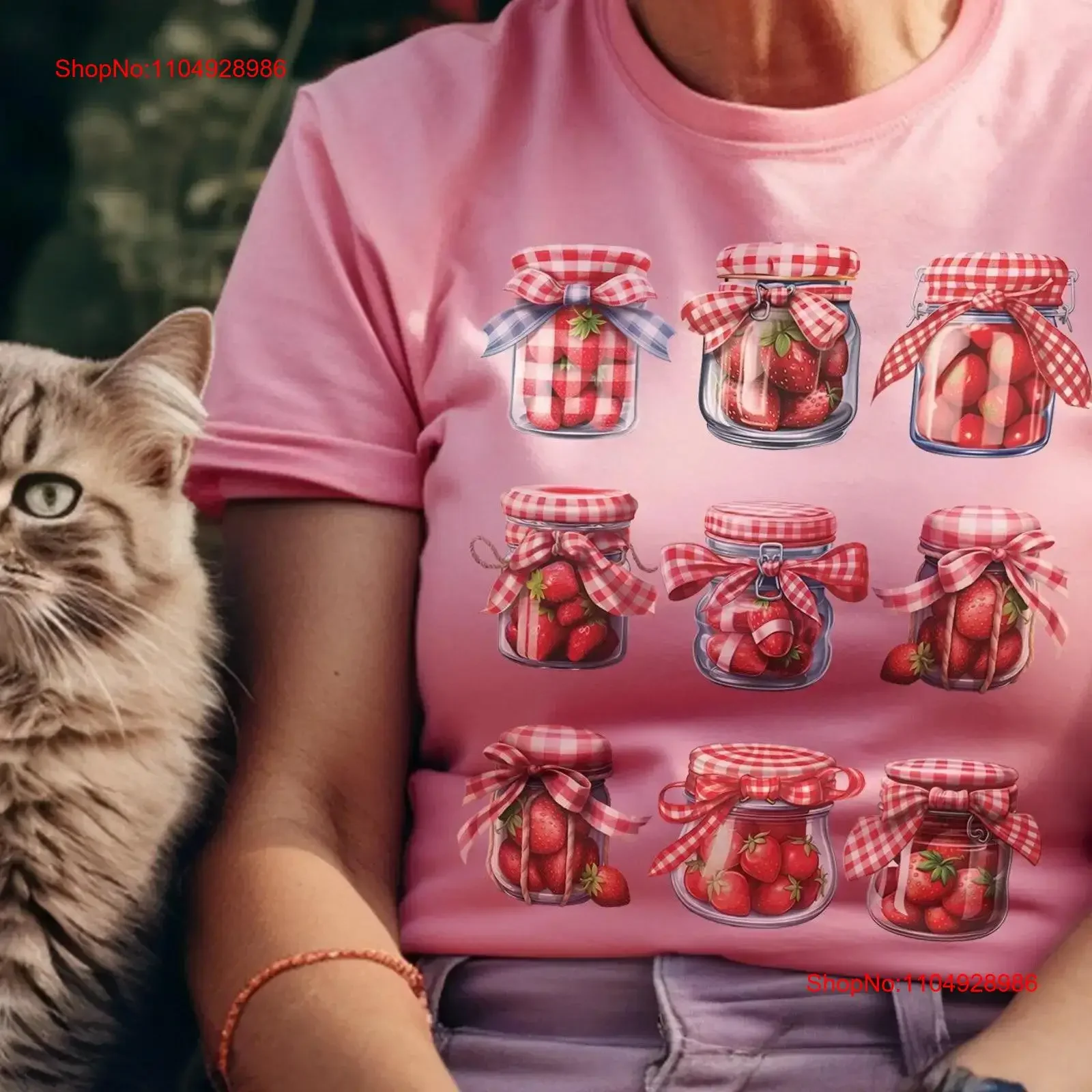 

Банки, рождественские забавные футболки, ягоды, консервированные клубники, ретро-стиль, кокетка, лента, банты, трендовый бант, праздничный подарок, милые фрукты