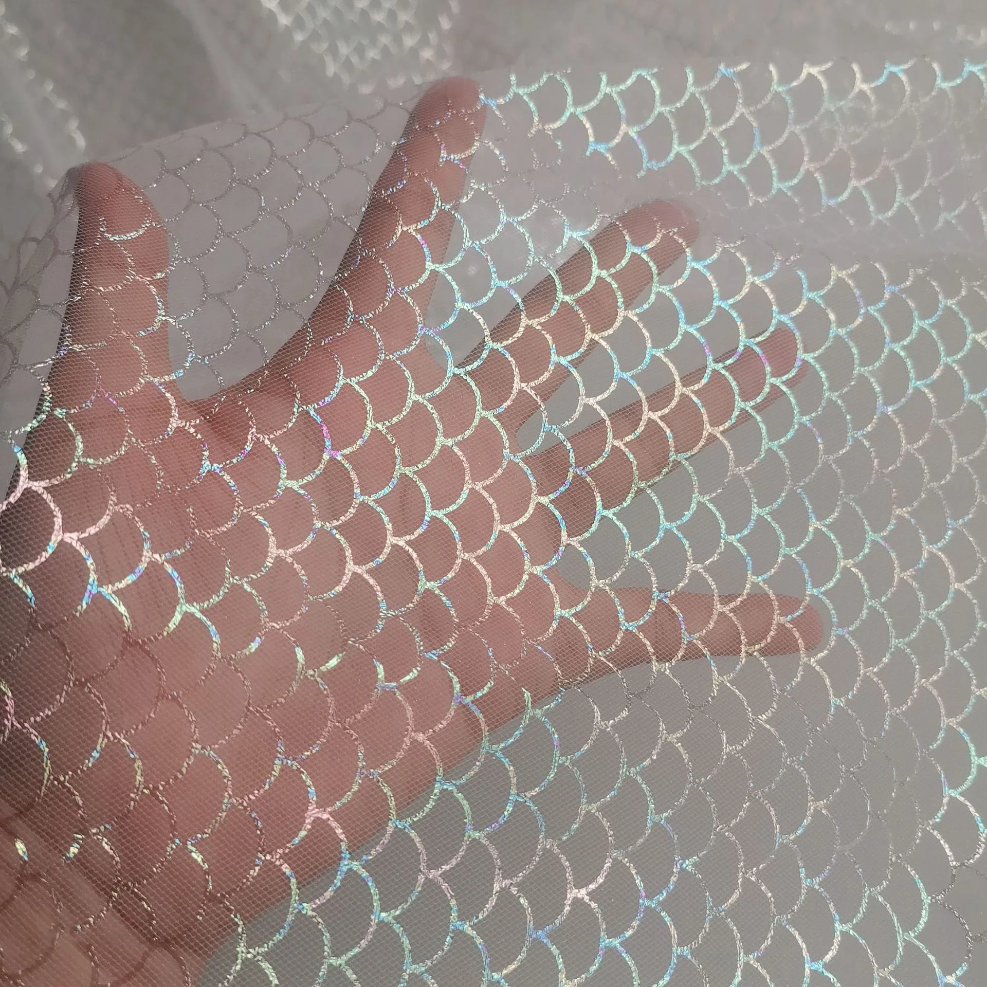 Fishscale Print Mesh Laser Mesh Hochzeitskleid Stoff Bühnenkleid Mode Schleier Mädchen Rock Nähen DIY Hintergrund Dekoration Hand