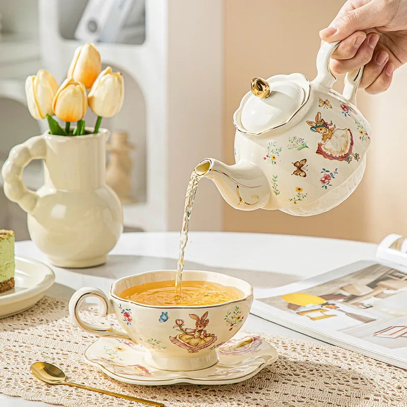 British Ceramic Rabbit Gold Trim Stackable Teapot & Cup Set, Wedding Tabletop Home Decoration Ornament