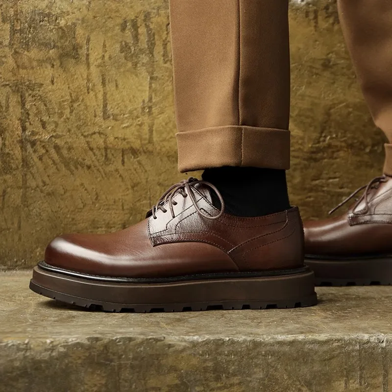 

Повседневная кожаная обувь из натуральной кожи в британском стиле на толстой подошве, мужские свадебные туфли в стиле ретро с круглым носком, мужские спортивные туфли на плоской подошве на открытом воздухе