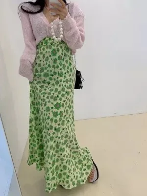 กระโปรงยาวชีฟองพิมพ์ลายดอกไม้เอวสูง ยางยืด ใส่เที่ยว ป้องกันแสงแดด รุ่น Fi Tail Dongda Gate คอลเลคชั่นฤดูร้อน 2025...