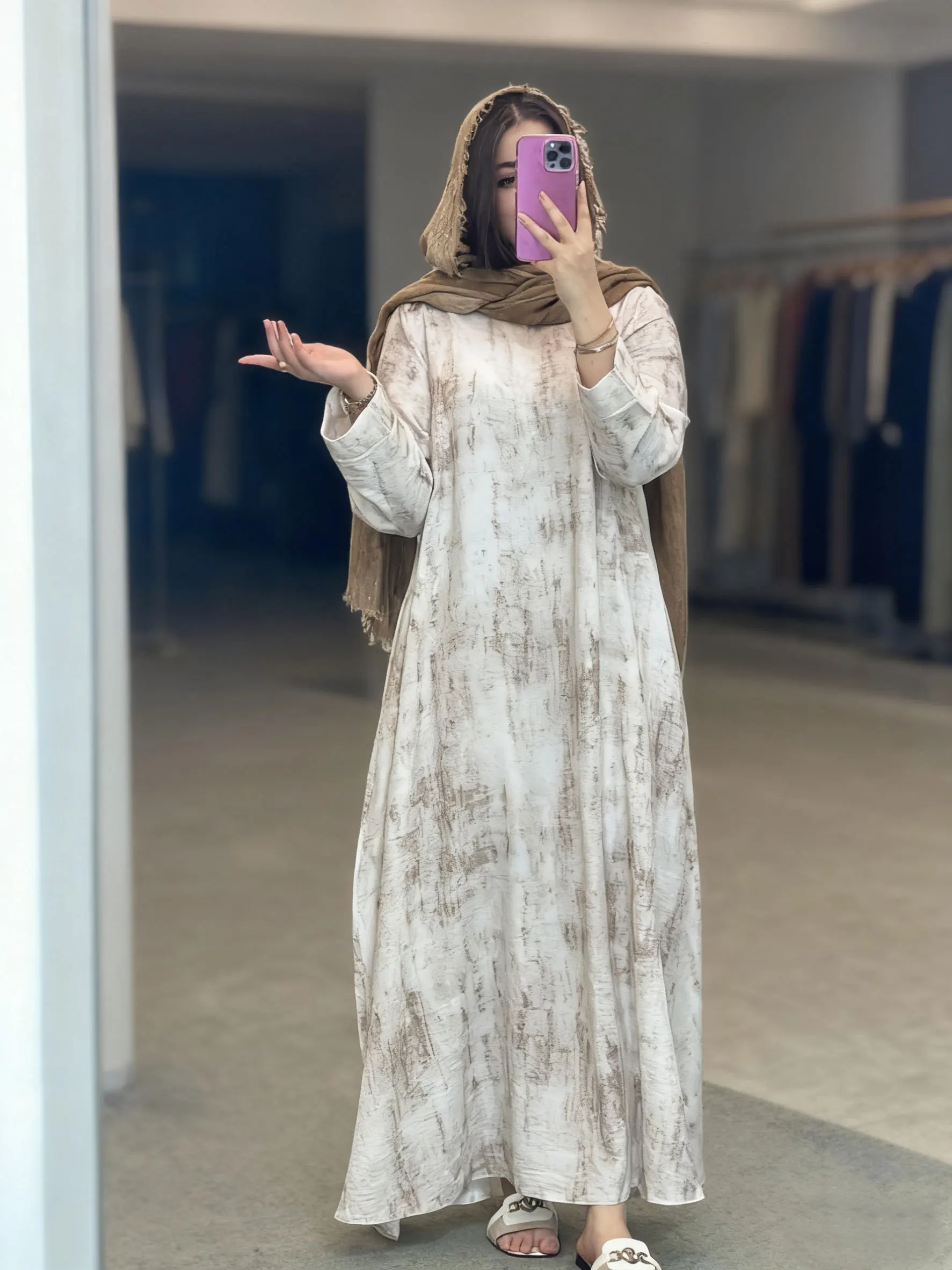 2025, heet verkoop elegante abrikozen moslim gewaad Abaya met gecoördineerde Ramadan, ideaal voor het creëren van moeiteloos chique bescheiden outfit