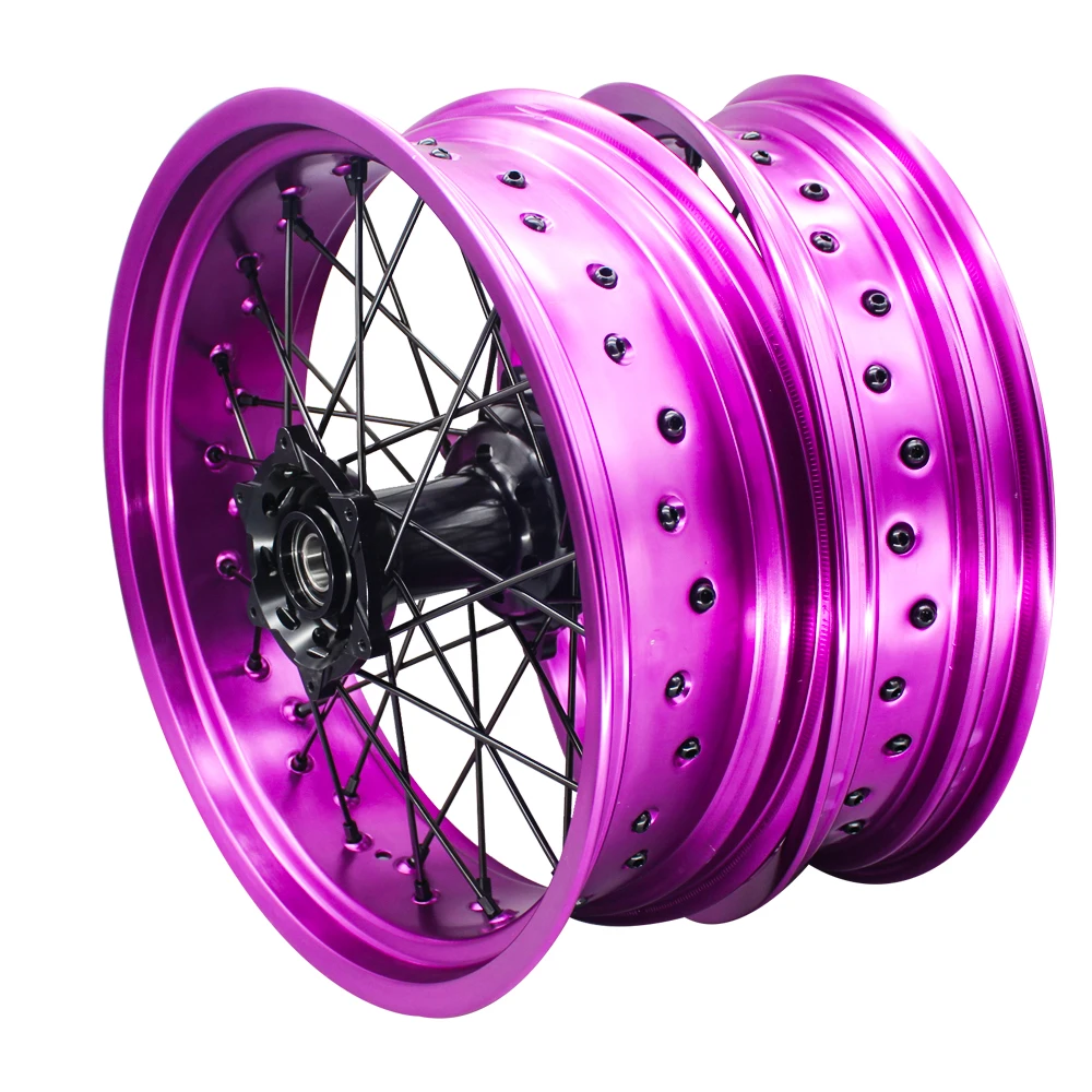 EXC 125 250 400 500 17 بوصة حافة أرجوانية محور أسود متوافق مع عجلات Super Moto مجموعة عجلات الدراجة النارية لـ KTM