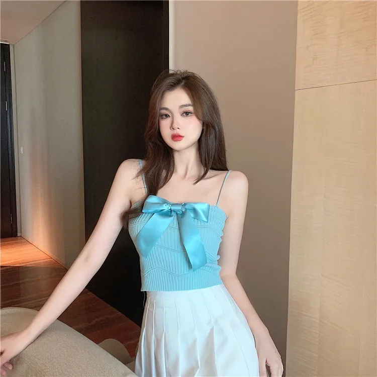 سترة كاميس نسائية رياضية خفيفة الوزن وقابلة للتمدد ومضلعة بقصة ضيقة بدون أكمام من القطن مريح للياقة البدنية والصيف سترة رياضية نشطة