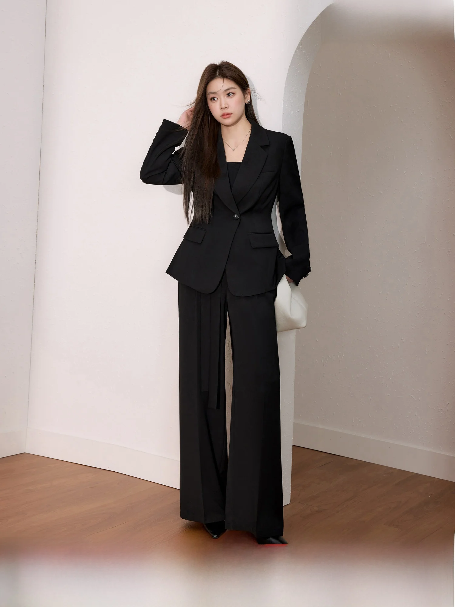 

Костюм женский с эффектом похудения, синий, больших размеров, с драпировкой и утяжкой на талии, для офиса, с прямыми брюками