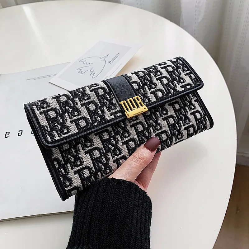 

Premium Light Luxury Women's Wallet, Durable Compact Storage Bag with Versatile Functions for Modern Fashion