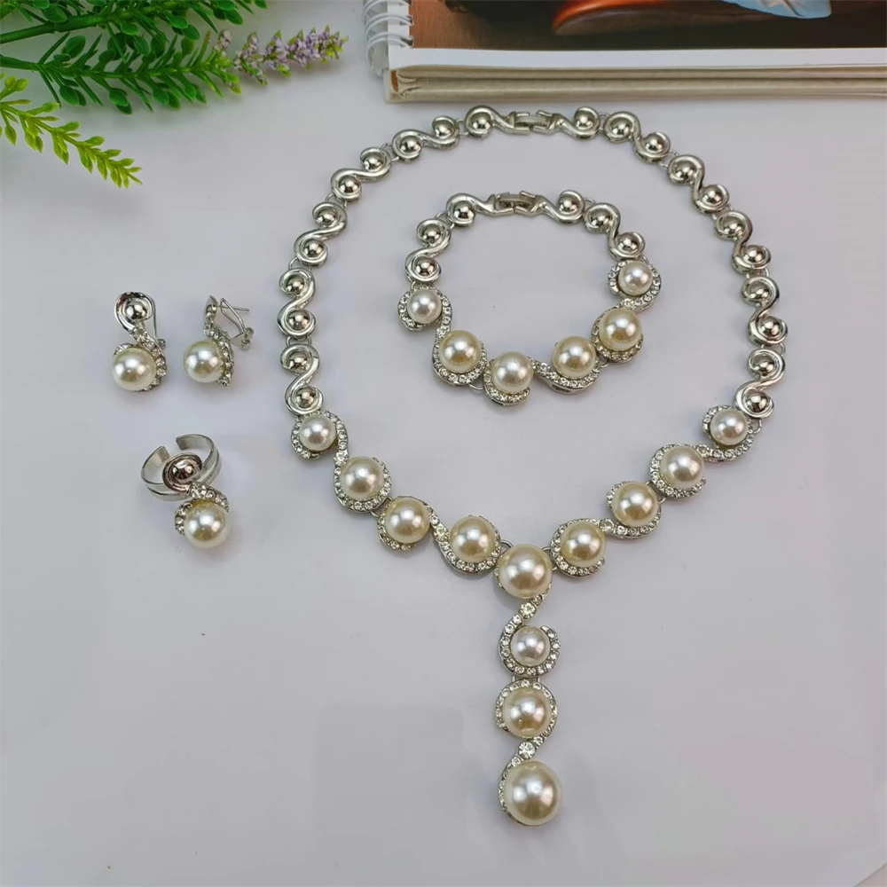 طقم مجوهرات نسائي عصري من الخرز الاصطناعي من EMMA مطلي بالذهب وقلادة وأساور وأقراط وخاتم للارتداء اليومي #3