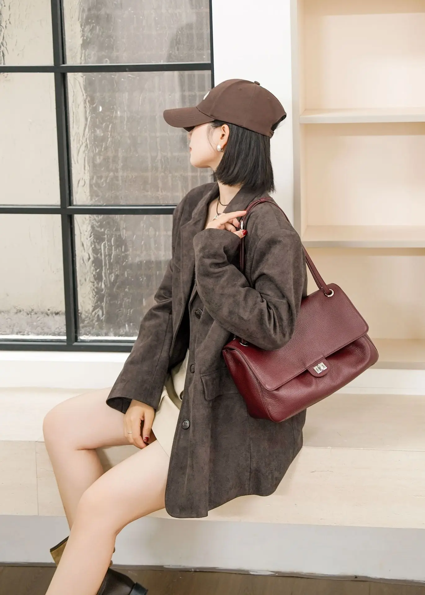 Maxi Flap Bag, Top-Grain Cowhide flap Bag, Large Capacity burgundy Women's Crossbody/Underar Shoulder Underarm Bag with Flap