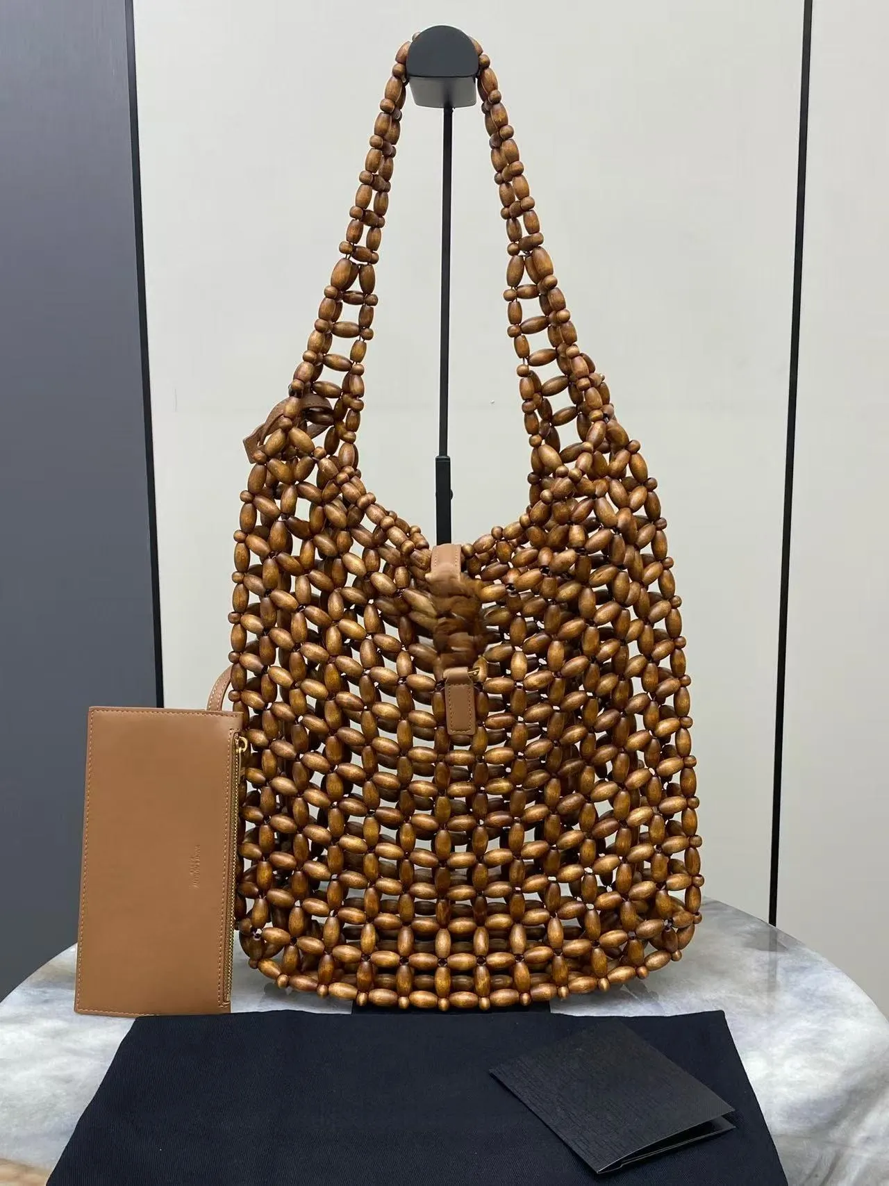 Summer Beach Essential 2026 New Retro Wooden Beads Hobo Bag Women Handmade Knitted Tote Shoulder Bag Fashion Vintage Straw Bag