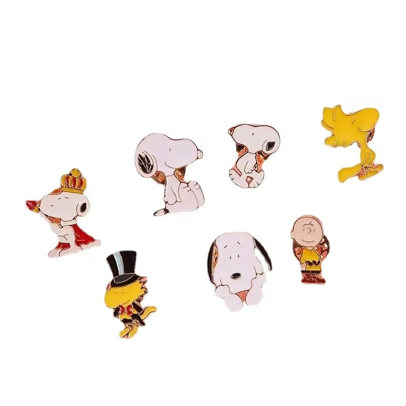 

Snoopy Charlie Brown Brooch Anime Figures Cute Broochs Toys Anime Merchandise Decoration Children Birthday Gifts Christmas Gifts