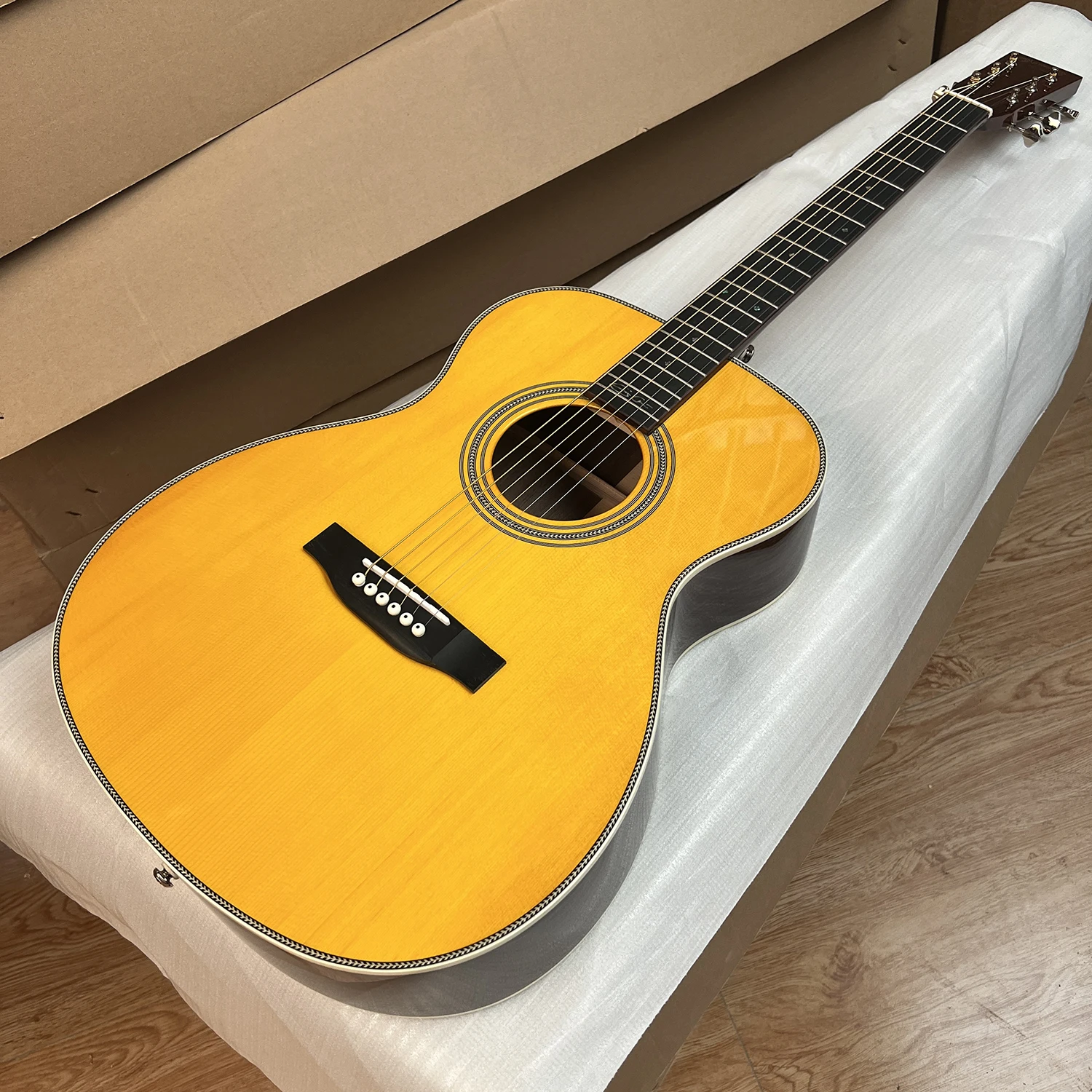 000 28EC Eric Clapton Signature Modelo 1997 Guitarra acústica