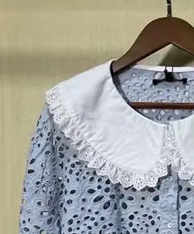 

2022 summer new women's blue tops lace hollow embroidery French friends elegant fashion tops