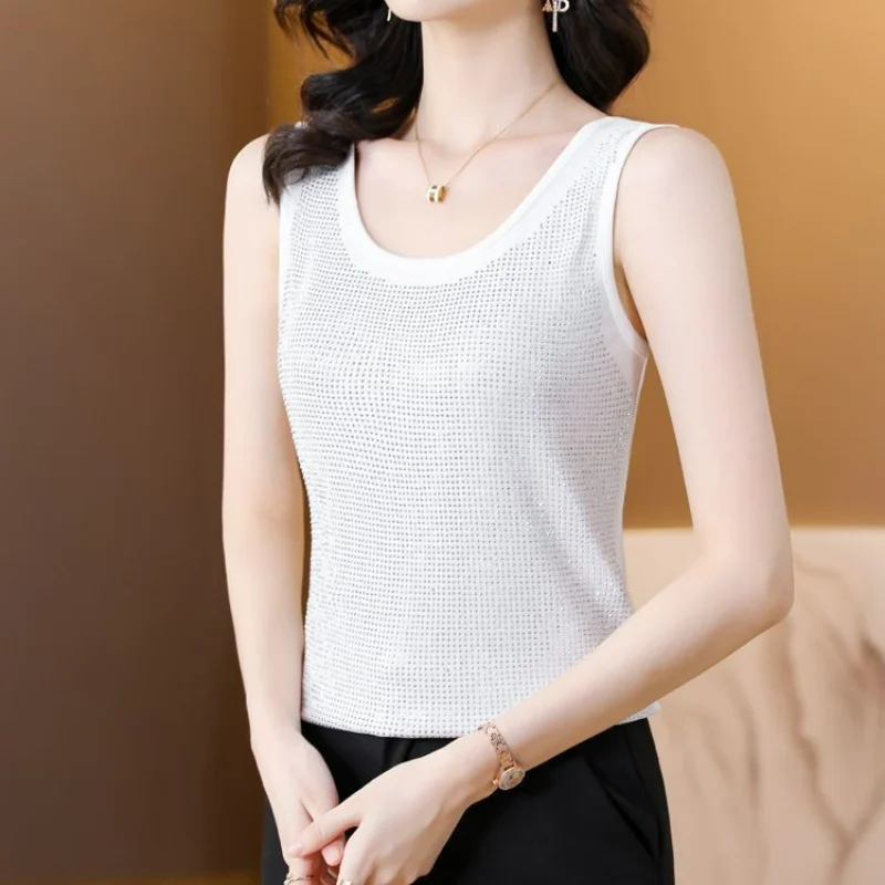 New Summer Fashion Elegant Simple Luxury Hot Rolled Diamond Camis Women Solid Round Neck Sexy Slim Fit Versatile Tops 2024