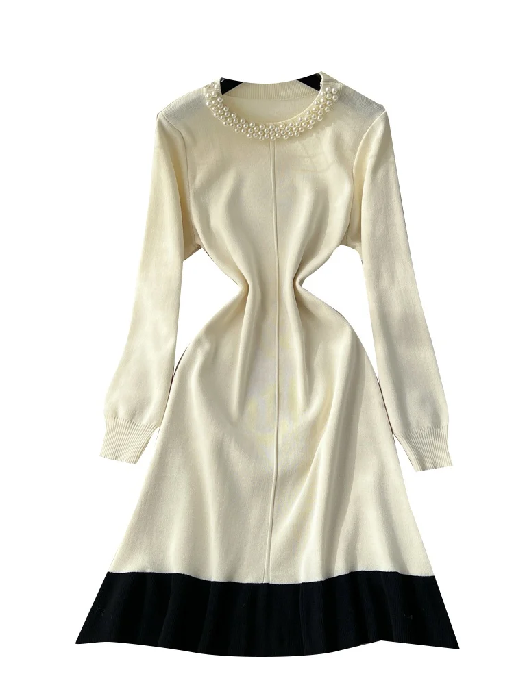 Ele Round Ne Embell… - image