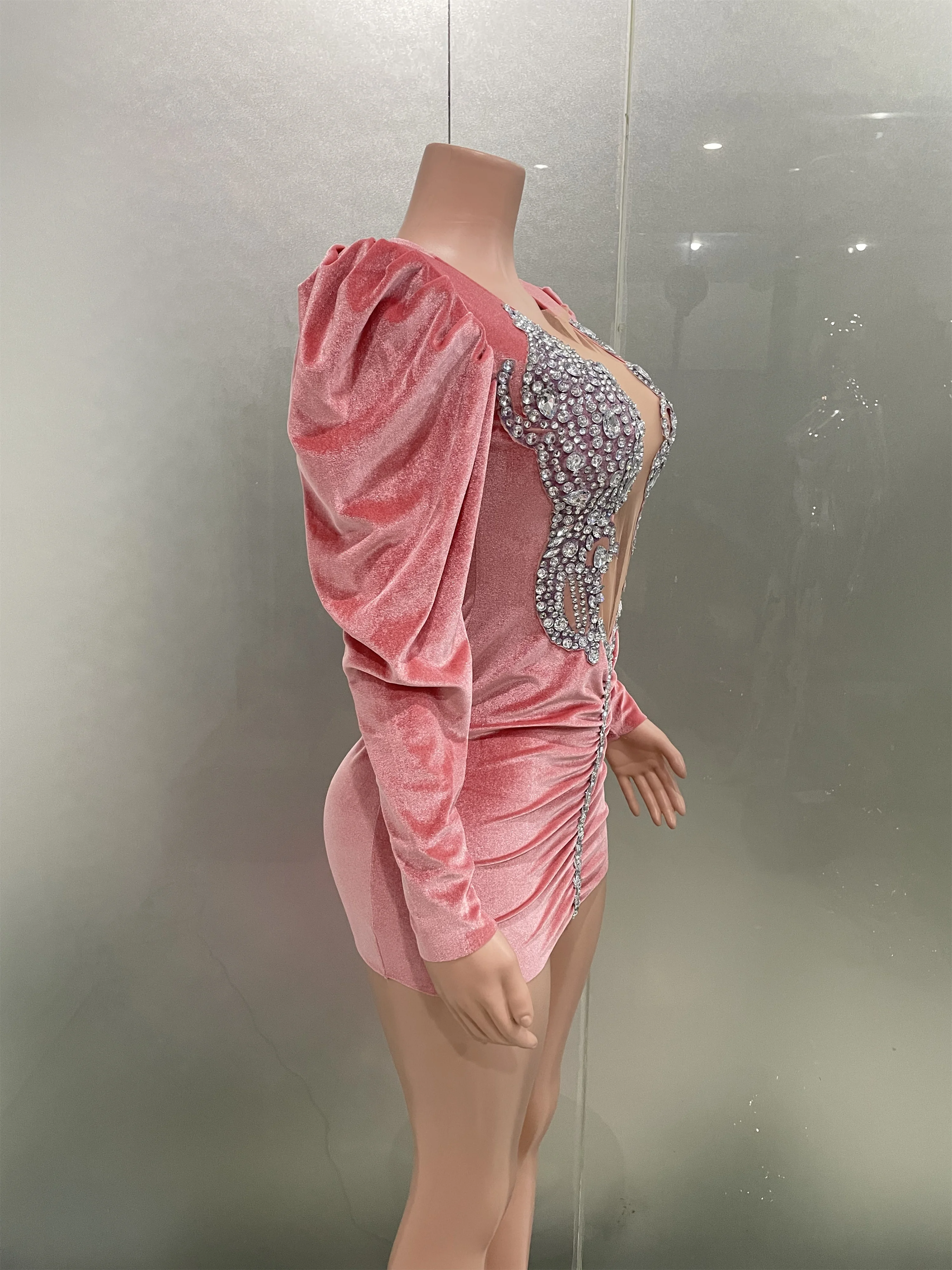 Sexy Luxury Sparkly Crystals Pink Short Dress Women Elegant Velvet Evening Prom Dresses Birthday Party Club Gowns