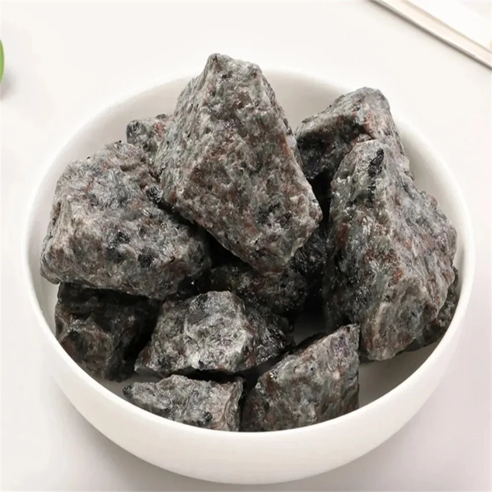 Glowing Yooperlite Stones 300g Natural Fluorescent Sodalite Syenite Reiki Energy Crystal Specimens for Aquarium Decor