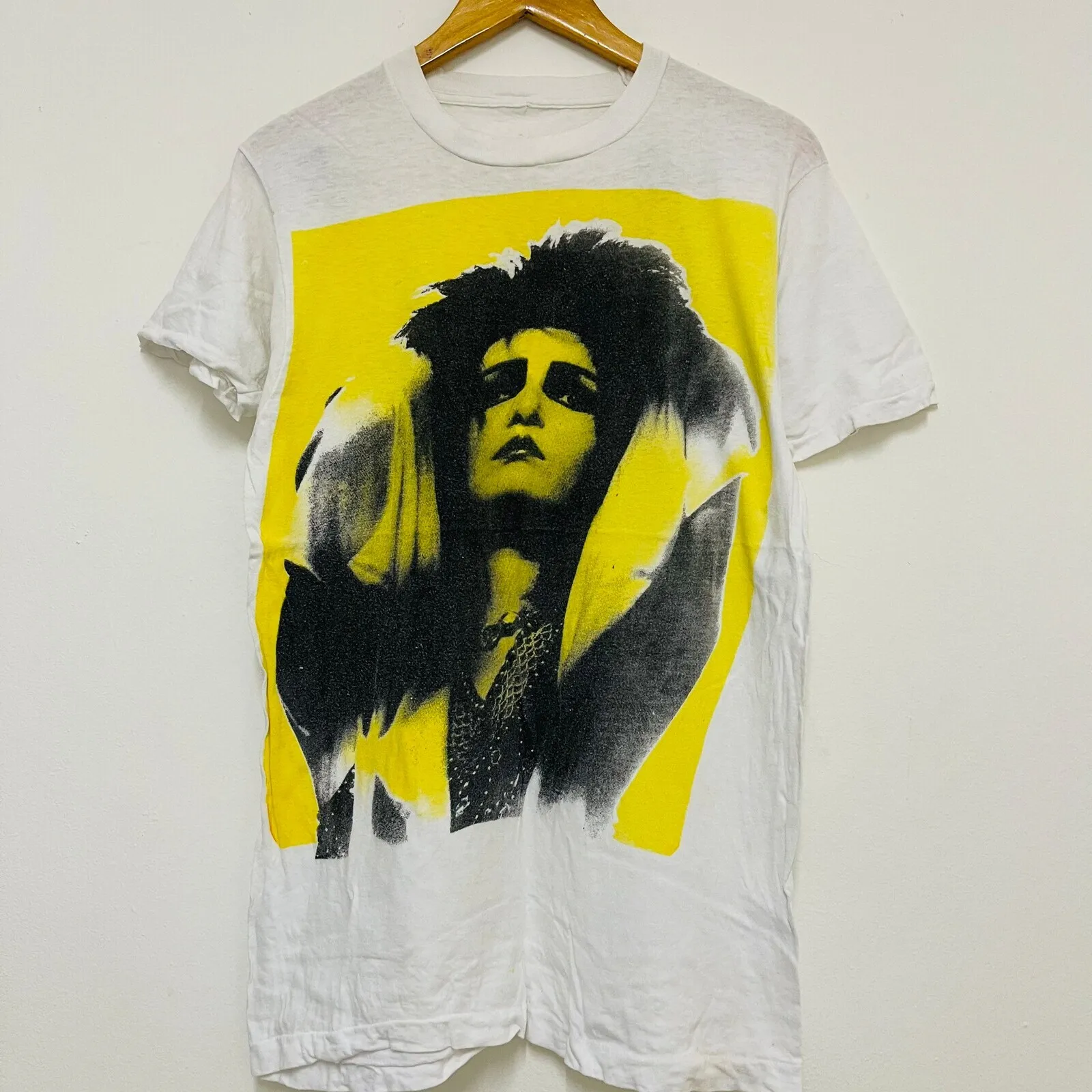 

Винтажная футболка Siouxsie Sioux с ручным принтом 80-х годов / пост-панк / редкая / Artwor