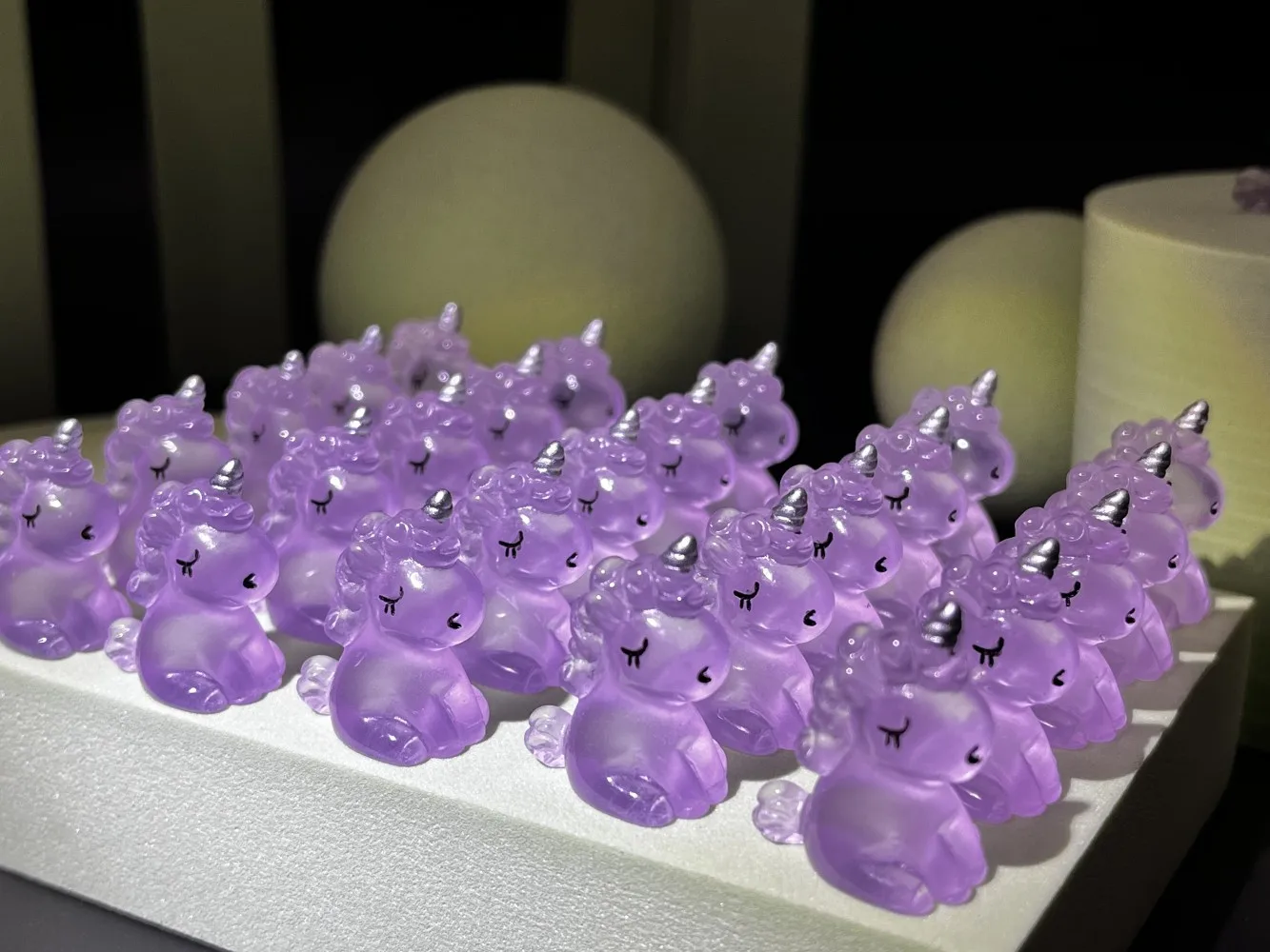 10-30PCS Mini Purple Unicorns Glow at night Luminous Unicorn Doll House Decoration Miniature Figurines Fairy Garden Accessories