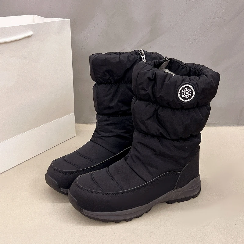 Winter Womens Snow Boots Plush Men Boots Keep Warm Comfortable Couple Cotton Shoes Non Slip Zip Women Boots 2026 New Botas Mujer