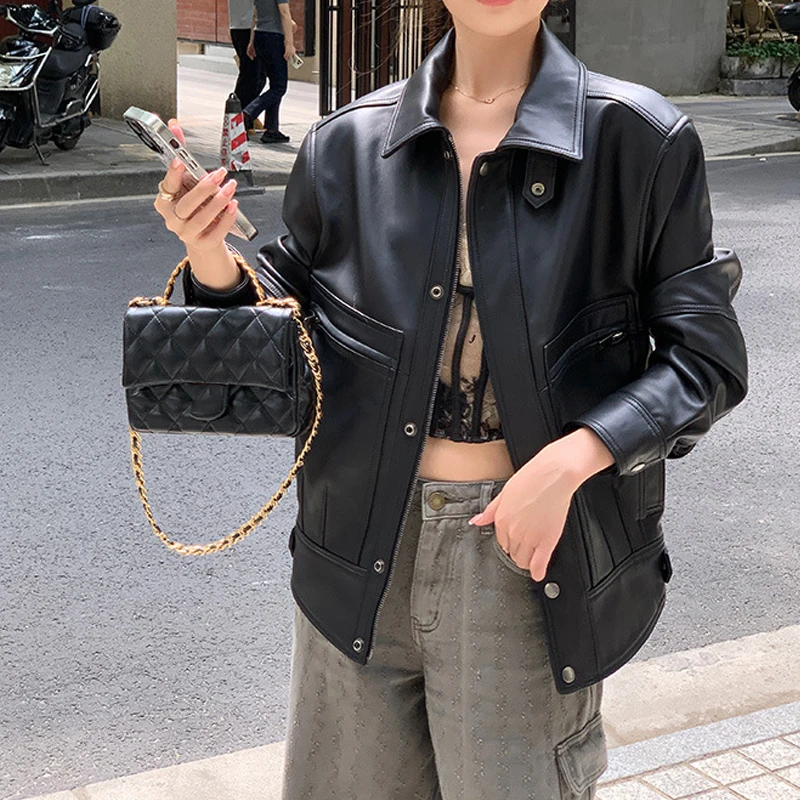 سترة دراجة نارية من جلد الغنم لعام 100% للنساء معاطف سوداء بسحاب معاطف نسائية غير رسمية من الجلد الحقيقي فضفاضة بأكمام طويلة #4