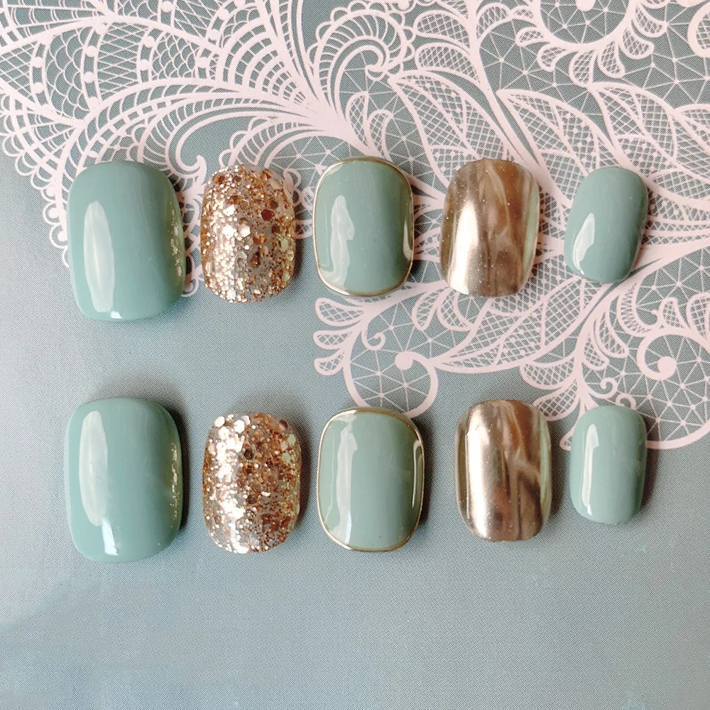 10 Stück Kurze Quadratische Runde Handgemachte Aufklebenägel Set, Mintblaue Künstliche Nägel, Frische Elegante Tragbare Nagelkunst, Goldene Akzente