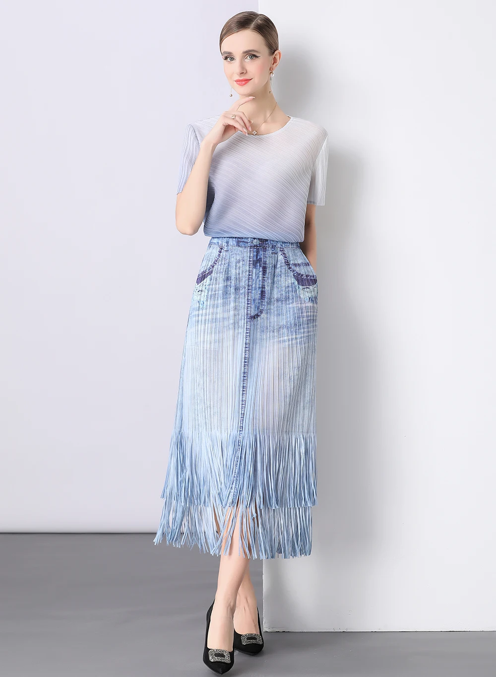

Miyake Pleated Summer Fashionable Round Neck Short-sleeved Top Denim Style Suit Fringed Hip Skirt Two-piece Dress Sets 2025