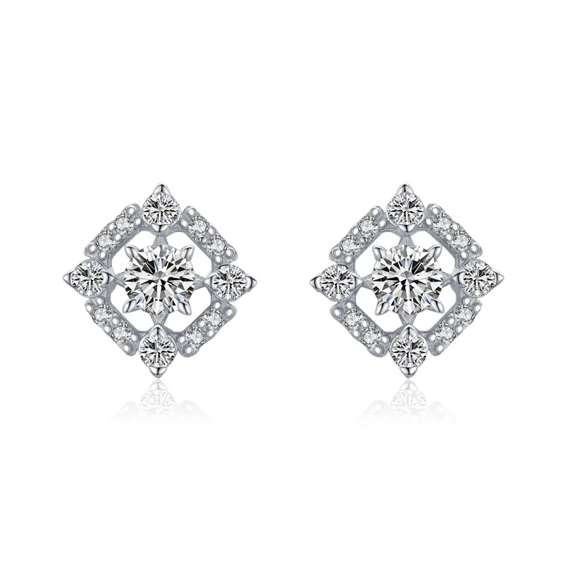 

High-Grade Geometric Design Diamond S925 Pure Silver Women's Stud Earrings