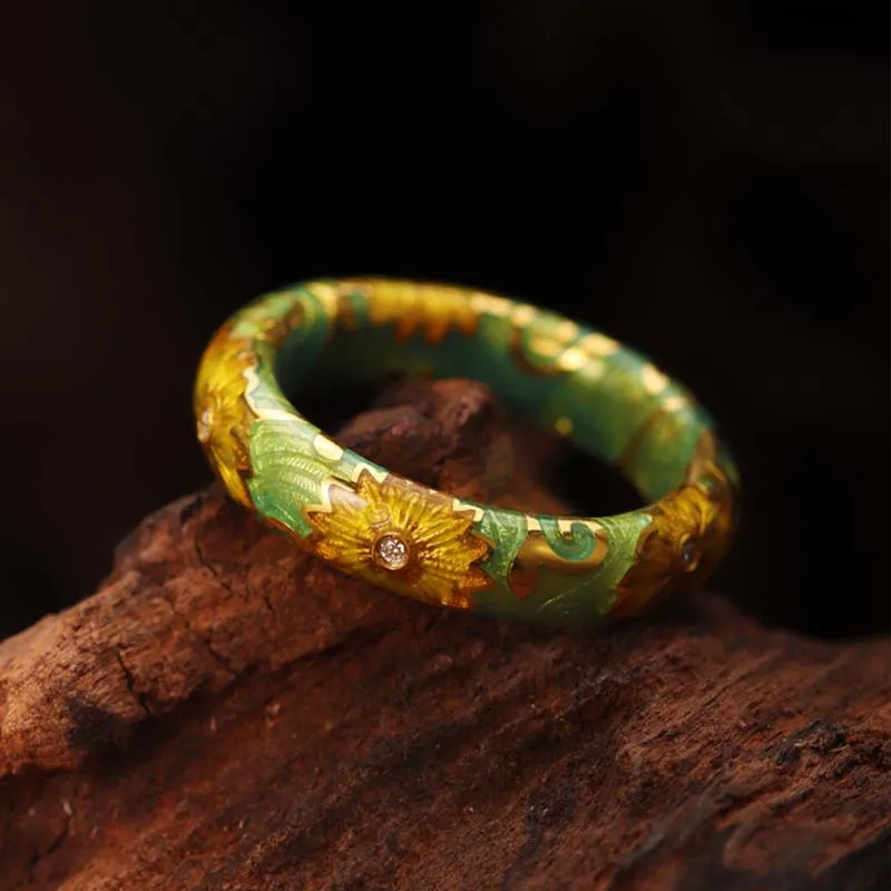 Vintage Sunflower Enamel Ring with Zircon for Women Bride Party Engagement Birthday Fine Jewelry Gifts